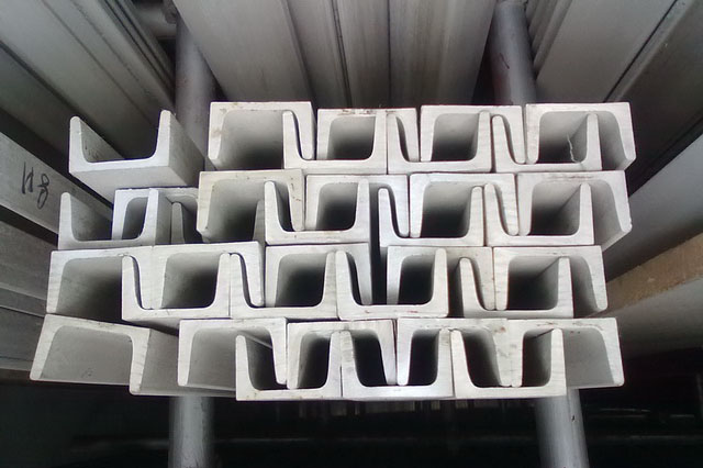 Stainless Steel CHANNEL BAR